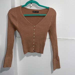 light brown pearl button up long sleeve — size M